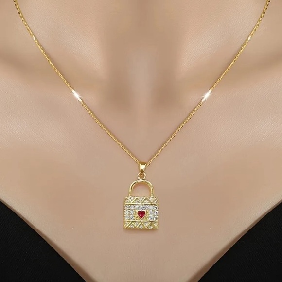 1pc Sparking Copper Necklace With Zircon Red Heart Lock Pendant - Picture 1 of 4